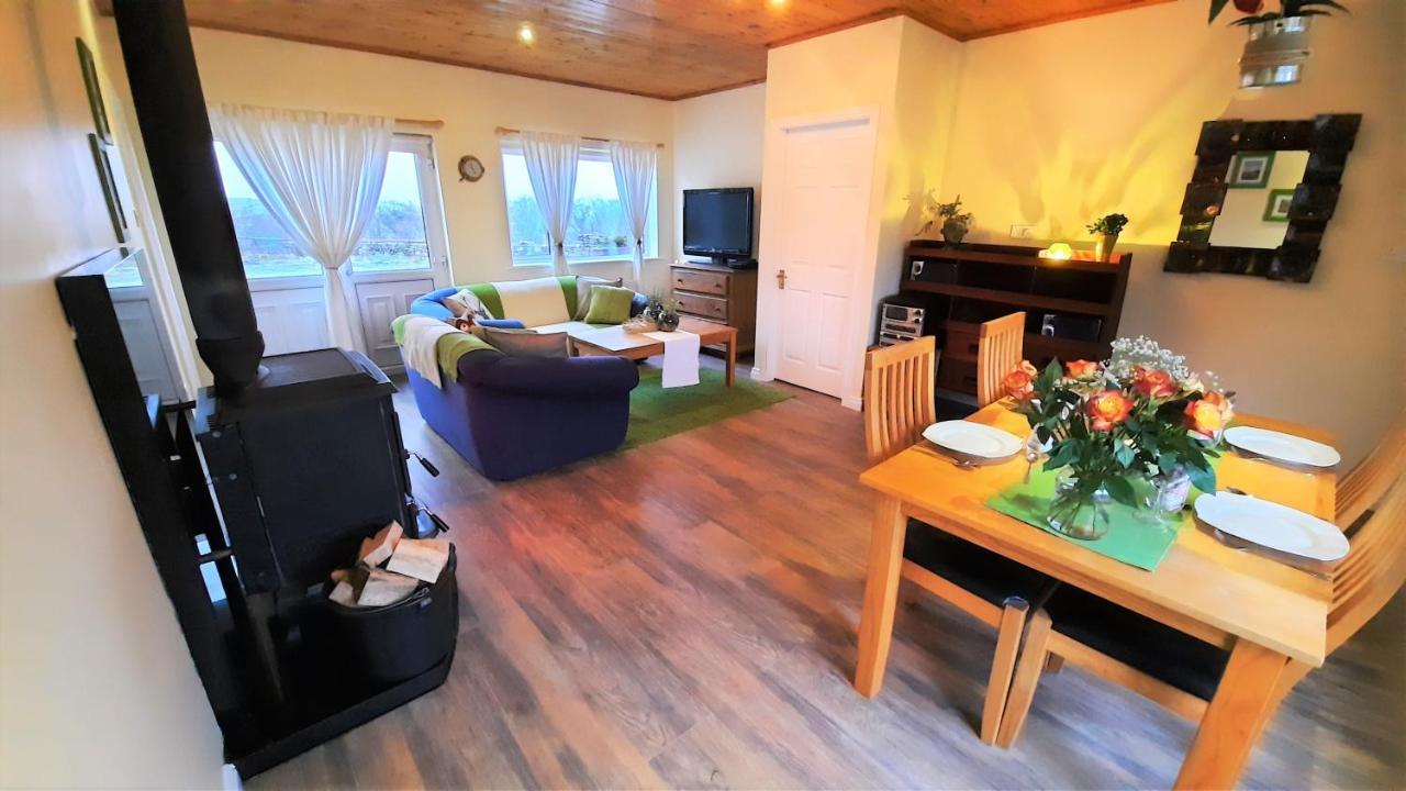 Clifden Wildflower Cottage - Clifden Countryside Lettings מראה חיצוני תמונה